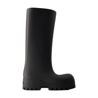 Balenciaga Bulldozer Boots In Black