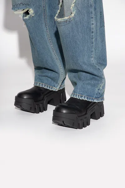 balenciaga-bulldozer-leather-