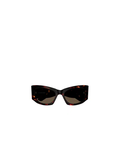 Balenciaga Butterfly-frame Sunglasses In Black