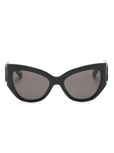 Balenciaga Cat-eye Sunglasses In Schwarz