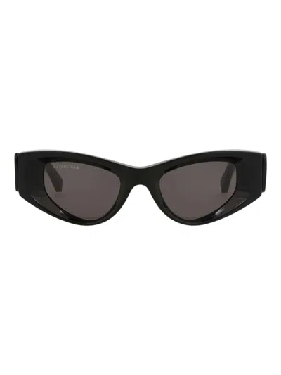 Balenciaga Cat Eye Women's Mini Sunglasses In Black