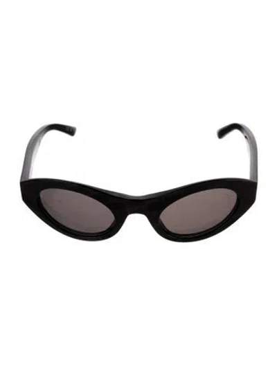 Pre-owned Balenciaga Cat-eye Tinted Sunglasses In Black