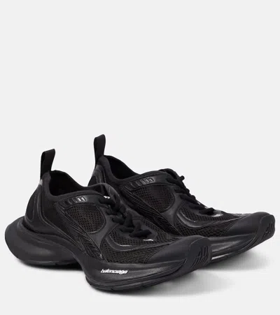 Balenciaga Circuit Ultra-lightweight Sneakers In Black