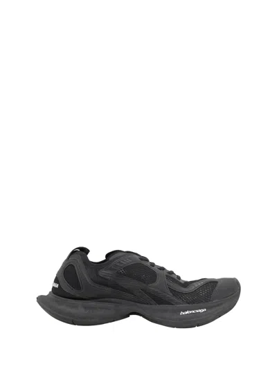 Balenciaga Circuit Ultra-lightweight Sneakers In Black