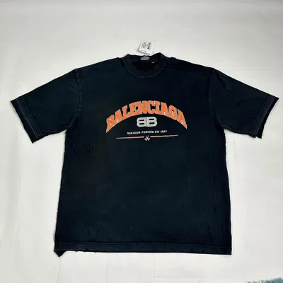 Pre-owned Balenciaga Destructed Front Logo T-shirt (68ba240222015) In Black