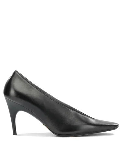 Balenciaga Duchess Pump Pointed Toe Leather Design In Black