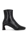 Balenciaga Duty Free 60mm Boots In Black