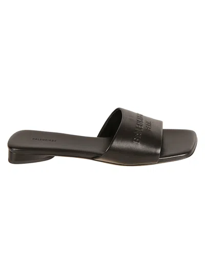 Balenciaga Women Slipper With Logo In Black