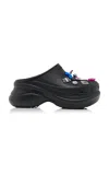 Balenciaga Mule Crocs Con Iconici Charm Jibbitz Rimovibili In Black