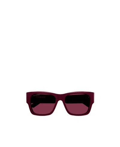 Balenciaga Enamelled-logo Square-frame Sunglasses In Red