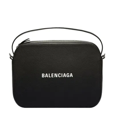 Balenciaga Everyday Camera Bag In Black