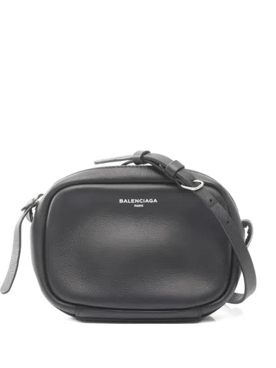 Pre-owned Balenciaga Everyday Camera Leather Cross Body Bag In Black