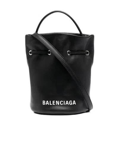 Balenciaga Everyday Xs Bucket Bag In Black
