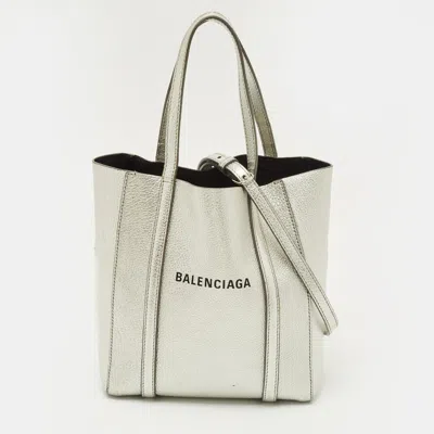 Pre-owned Balenciaga Everyday Xxs Silver Leather Tote