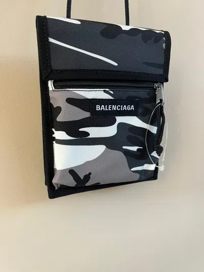 Pre-owned Balenciaga Explorer Pouch In Camo