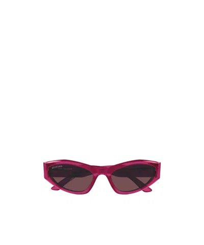 Balenciaga Eyewear Cat-eye Frame Sunglasses In Red