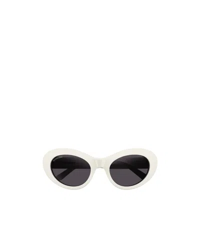 Balenciaga Eyewear Cat-eye Sunglasses In White