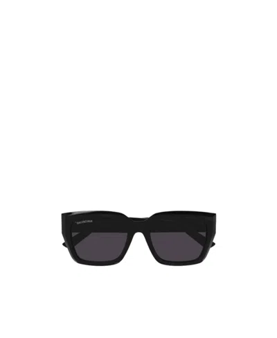 Balenciaga Eyewear Rectangle Frame Sunglasses In Black