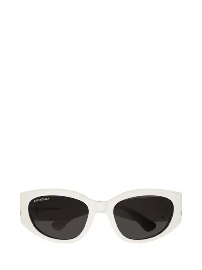 Balenciaga Eyewear Round In White