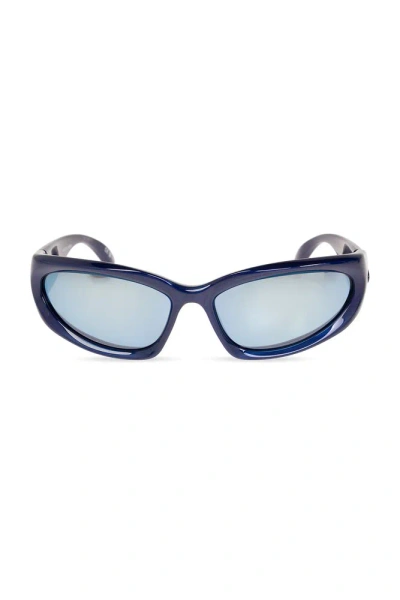 Balenciaga Eyewear Swift Oval Sunglasses In Blue