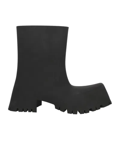 Balenciaga Fashionable Platform Square-toe Boots In Yellow