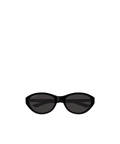 Balenciaga Neo Sunglasses In Black