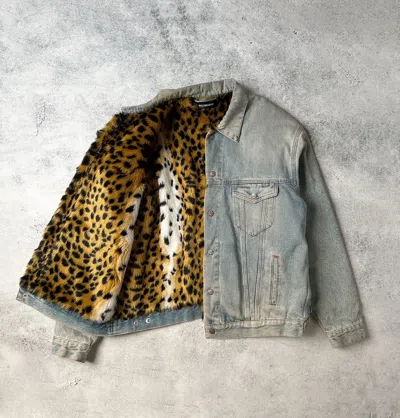 Pre-owned Balenciaga Fw18 Cheetah Fur Lined Light Wash Denim Jacket