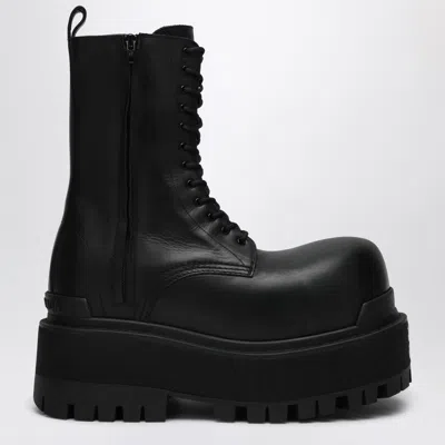 BALENCIAGA BALENCIAGA GIANT PLATFORM BOOT IN BLACK
