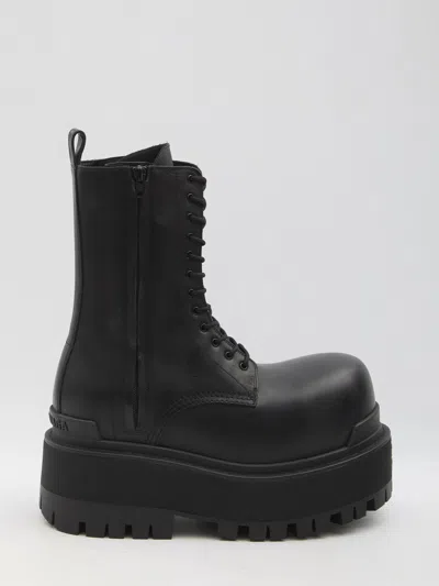 BALENCIAGA BALENCIAGA  GIANT PLATFORM BOOT IN BLACK