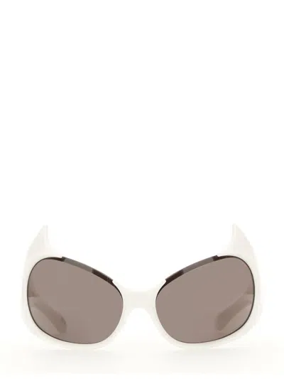 Balenciaga Cateye Gotham Frame Sunglasses In White