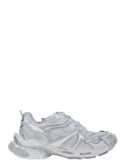 BALENCIAGA BALENCIAGA MEN GREY LOW TOP SNEAKERS WITH LOGO LETTERING ON THE HEEL AND PANELLED DESIGN IN TECH FAB