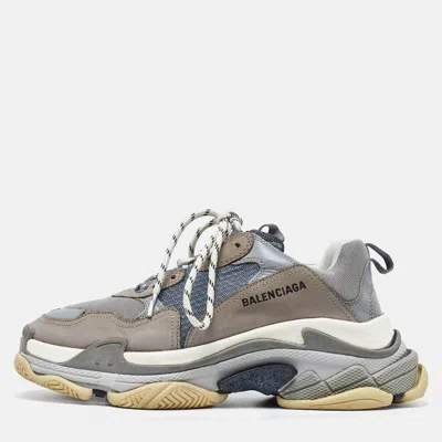 Pre-owned Balenciaga Grey Nubuck Leather And Mesh Triple S Low Top Trainers Size 42
