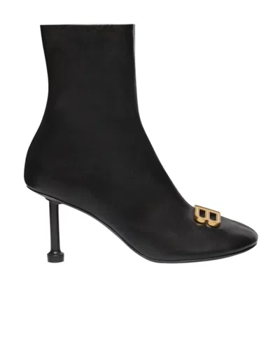 BALENCIAGA BALENCIAGA GROUPIE HEELED ANKLE BOOTS