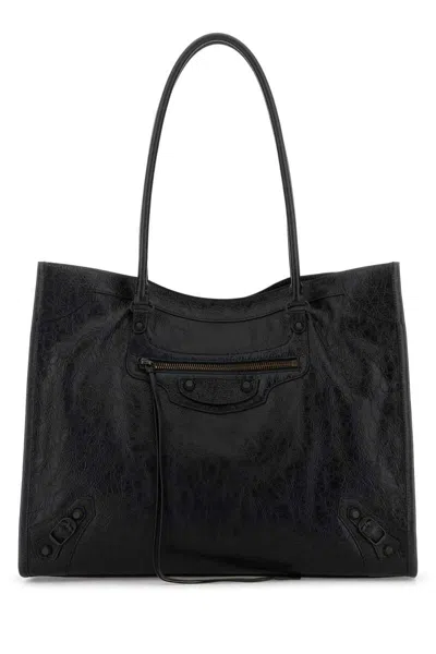 Balenciaga Handbags. In Black