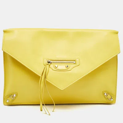 Pre-owned Balenciaga Jaune Soleil Leather Zip Papier Clutch In Yellow