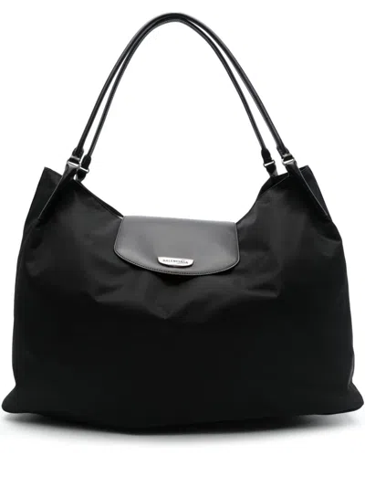 Balenciaga Large Genève Shoulder Bag In Black