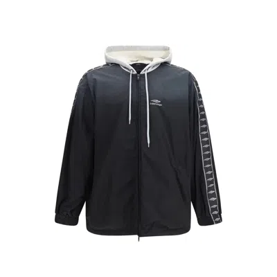 Balenciaga Logo-detail Hooded Jacket In Black