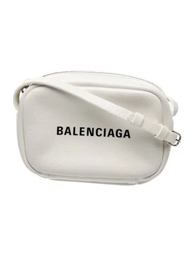 Pre-owned Balenciaga Leather Belt Bag In Neutral