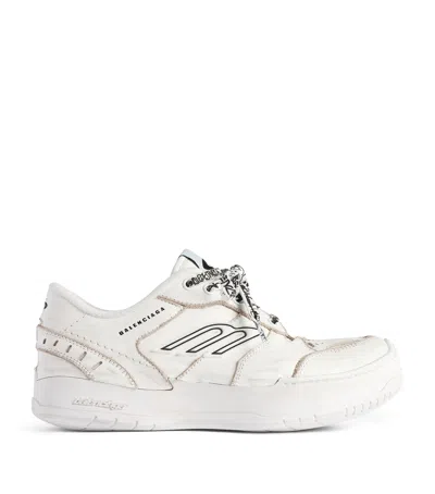 Balenciaga Women Hamptons Worn-out Leather Low-top Sneakers In Neutral