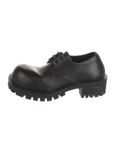 Pre-owned Balenciaga Leather Oxfords In Black