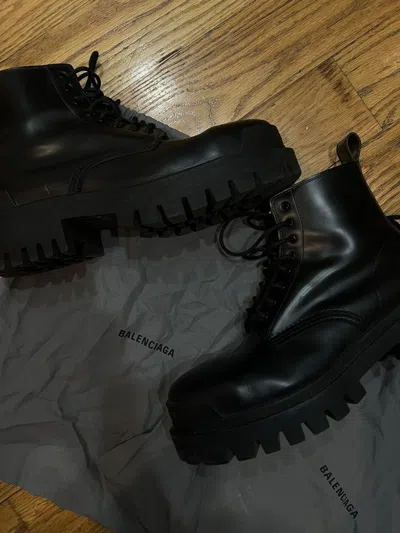 Pre-owned Balenciaga Leather Strike Boot In Black