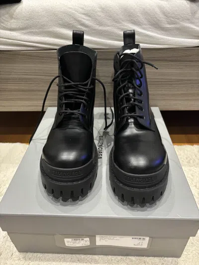 Pre-owned Balenciaga Leather Strike Boots In Black