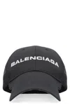 Balenciaga Embroidered Logo Baseball Cap In Black