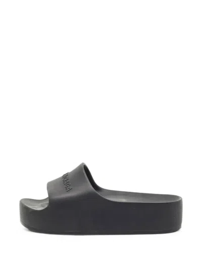 Pre-owned Balenciaga Logo Chunky Pool Slides In Black