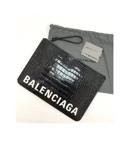 Balenciaga Logo Details Handbag In Black