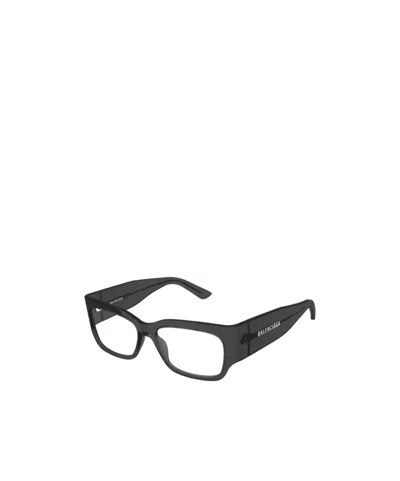 Balenciaga Logo-engraved Square-frame Glasses In Black