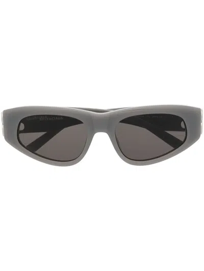Balenciaga Eyewear Rectangular Frame Sunglasses In Grau