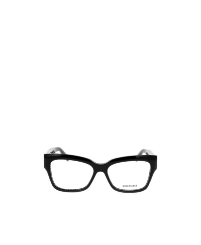 Balenciaga Logo-plaque Cat-eye Glasses In Black