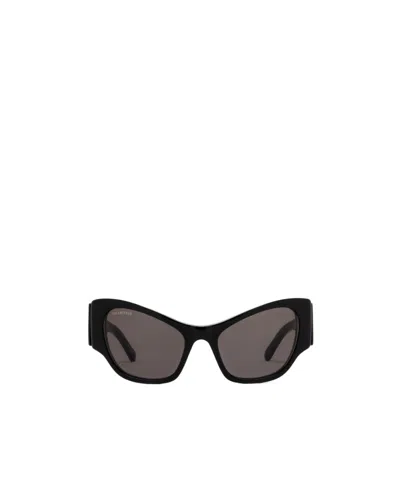 Balenciaga Logo-print Cat-eye Sunglasses In Black