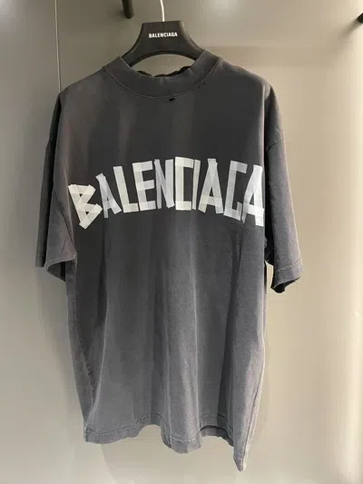Balenciaga Logo Short-sleeved T-shirt In Black
